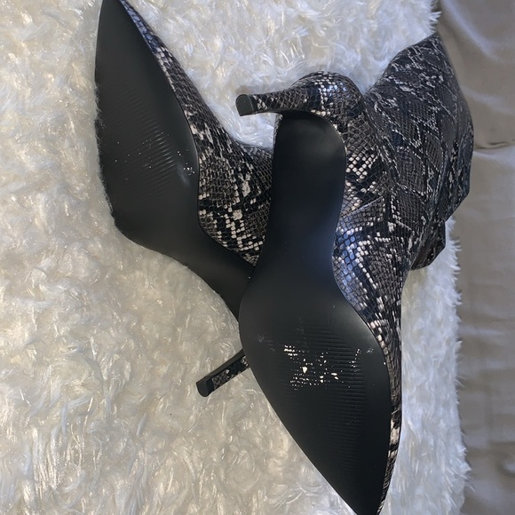 Steve Madden Snake Print Knee-high Heeled Boots - Picture 7 of 7